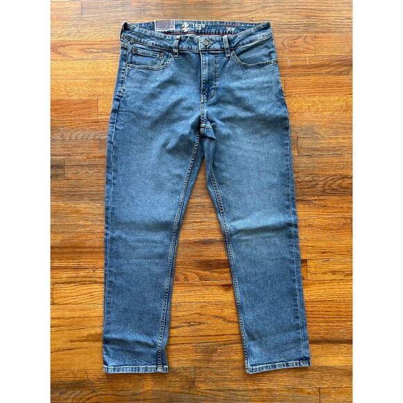 NWT Izod Mens Straight Leg Comfort Stretch Denim Jeans 32x29 Med Wash 5-Pocket - Picture 1 of 4